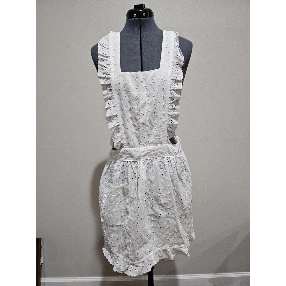 Beautiful Vintage White Eyelet Full Apron With  Trim S/M